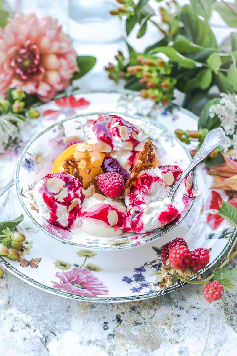 La Peche Melba Dessert Incontournable De L Ete Quatre Saisons Au Jardin